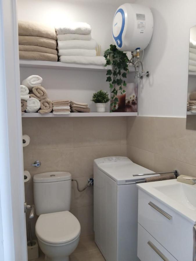 Neu Renoviertes, Huebsches Und Gemuetliches Appartement Mit Balkon Und Meerblick Costa De Antigua Eksteriør bilde