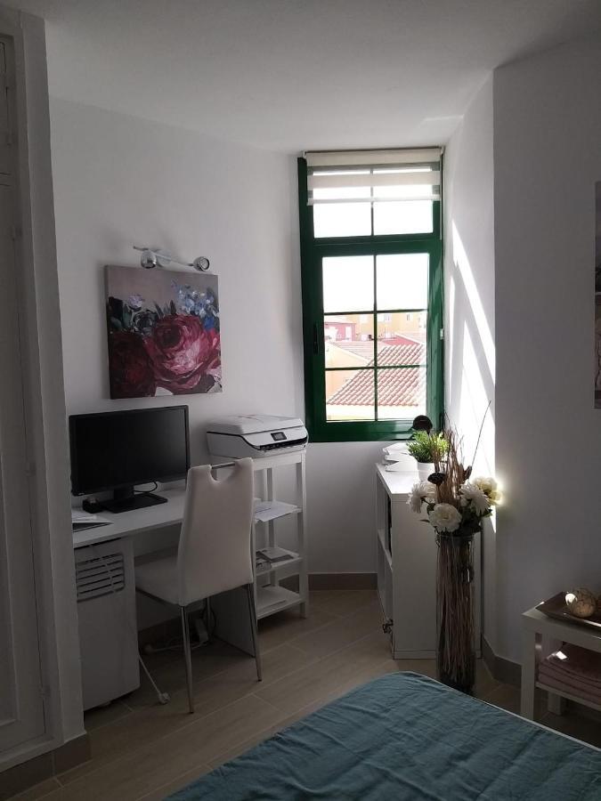 Neu Renoviertes, Huebsches Und Gemuetliches Appartement Mit Balkon Und Meerblick Costa De Antigua Eksteriør bilde